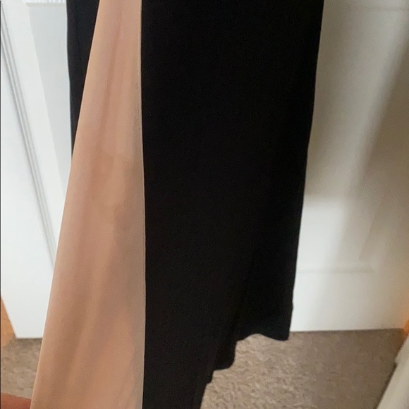 Long black formal dress - Picture 4 of 4